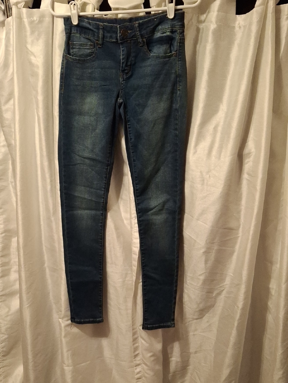 SO Women's Indigo Skinny Jeans